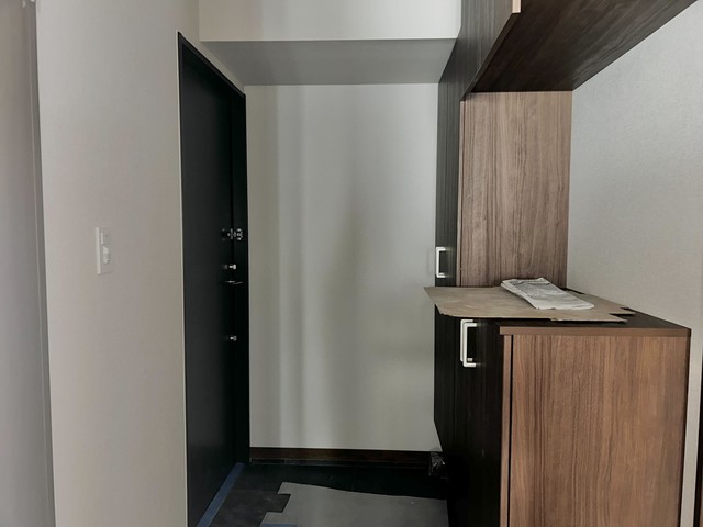 玄関　※写真は同タイプ住戸です。