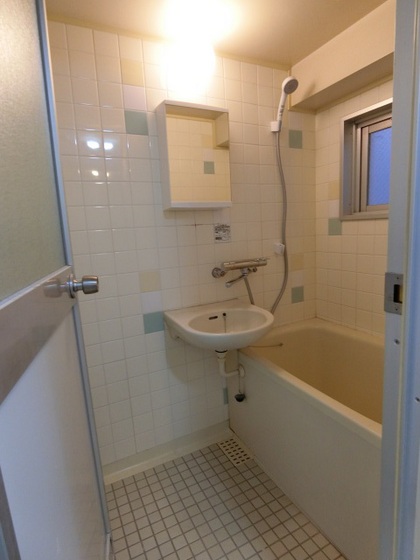 バス・シャワールーム　※別号室の写真です