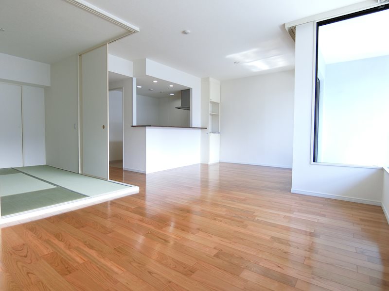 居室・リビング　LDK17.8帖　南向きの明るいお部屋です