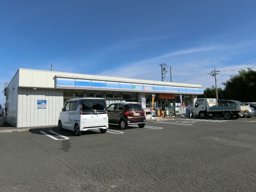 コンビニ　ローソン　岸和田尾生町店（コンビニ）まで591m