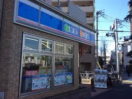 コンビニ　ローソン文花三丁目店（コンビニ）まで185m