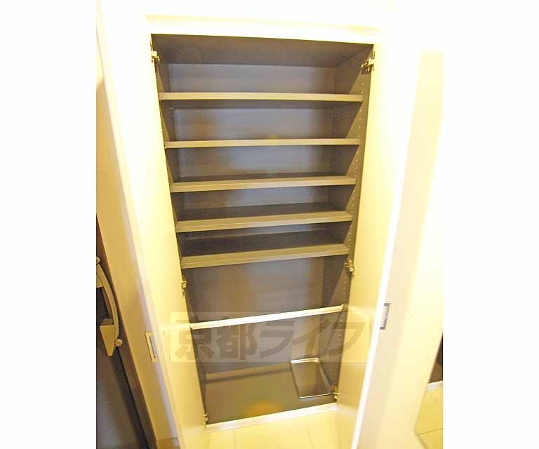 収納　靴箱です