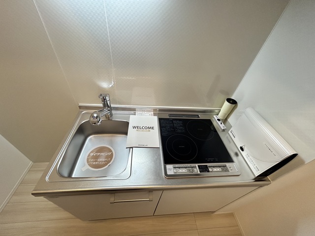 キッチン　別部屋参考写真です