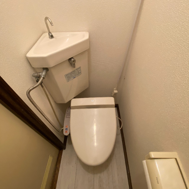 フローラルハイムBのトイレ写真