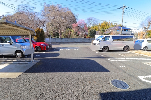 駐車場　駐車場