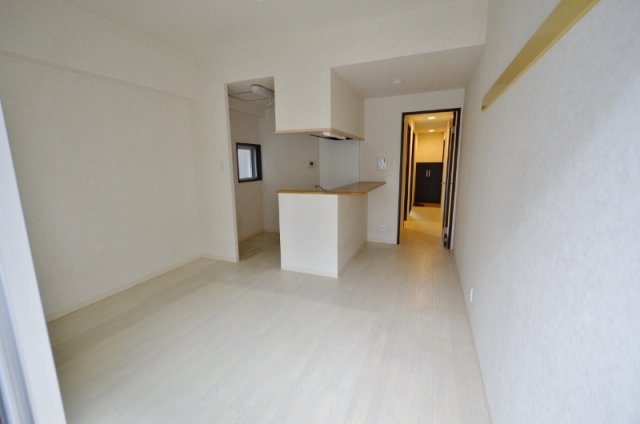 居室・リビング　エアコン付きで初期費用を抑えられます！