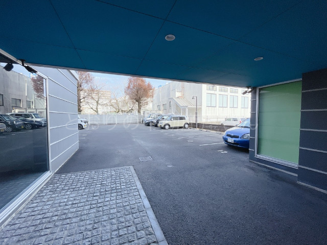 駐車場　敷地内駐車場