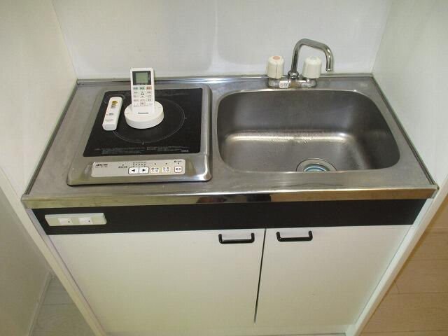 キッチン　ＩＨ付きのキッチンです。