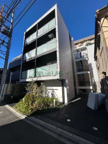 建物外観　クレイシア新宿ノース