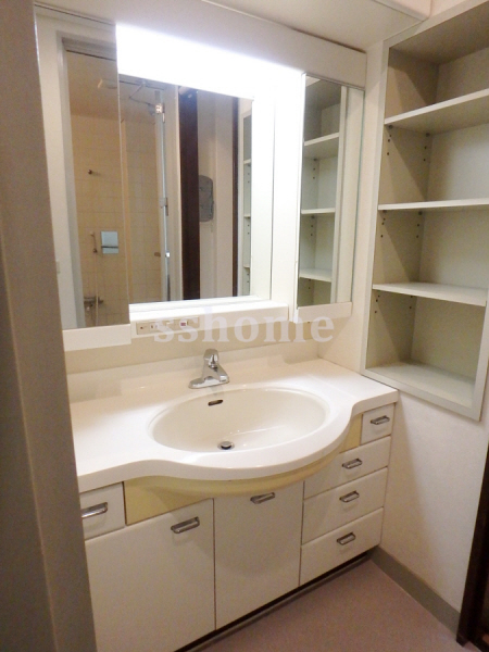 洗面設備　大きな洗面化粧台☆