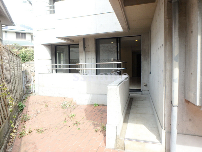 バルコニー　バルコニーも広々