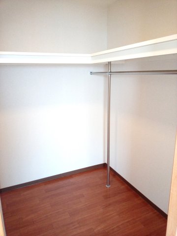 収納　ウォークインクローゼット