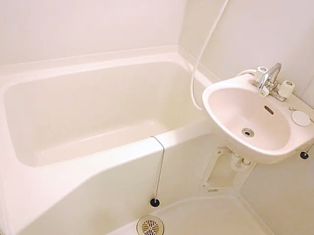 バス・シャワールーム　日々の疲れを癒すお風呂です♪