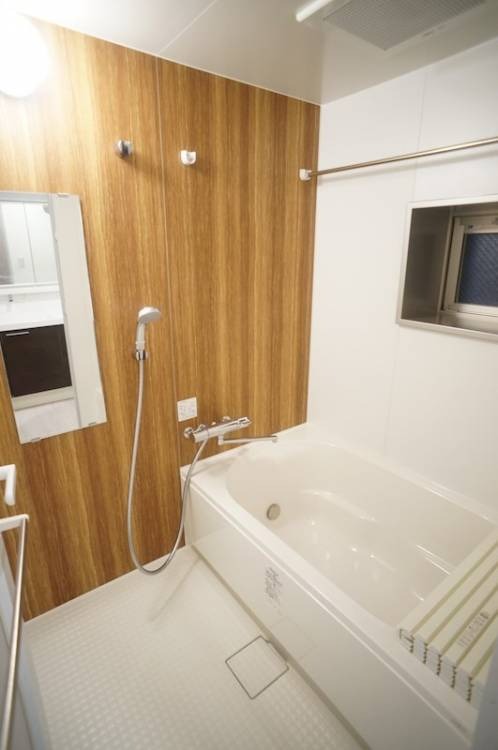 バス・シャワールーム　同型イメージ