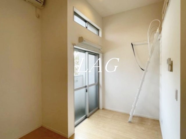 居室・リビング　洋室のお部屋です。