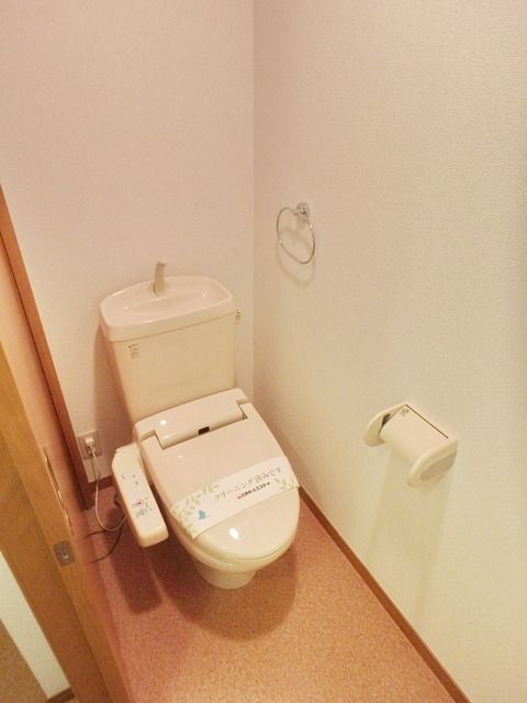 トイレ　★シャワートイレ★