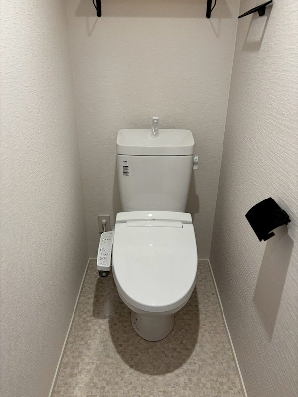 トイレ　※同施工会社別物件、参考写真