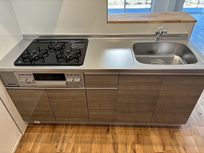 キッチン　※同施工会社別物件、参考写真