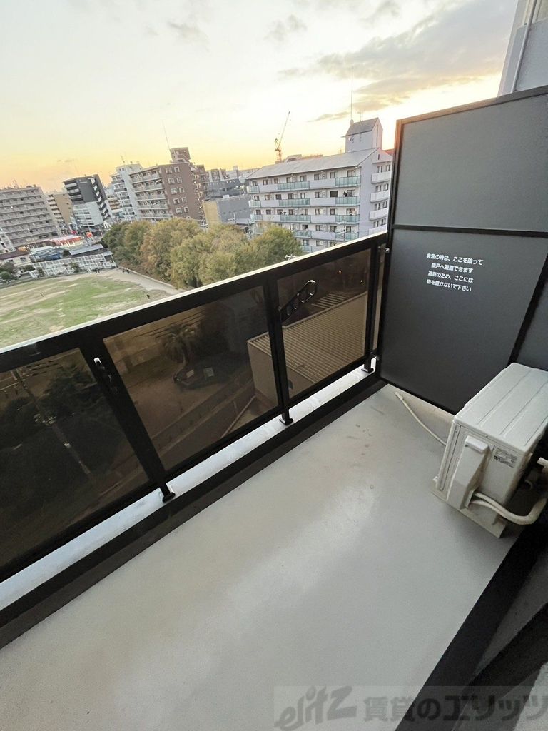 バルコニー　バルコニー