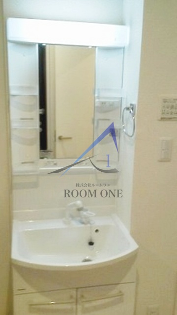 洗面設備　洗面台です。