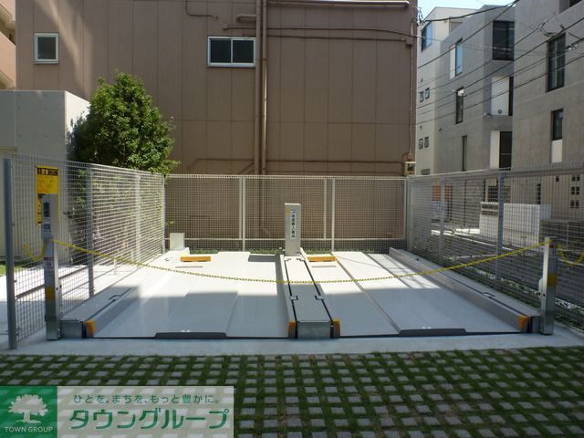 駐車場　2014年9月撮影