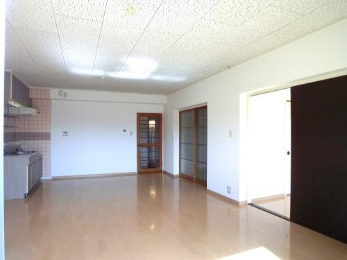 居室・リビング　物件の画像3