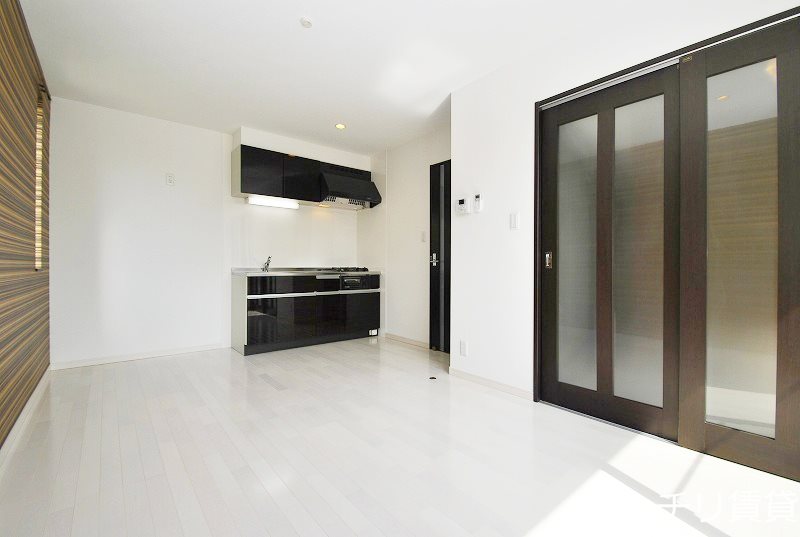 居室・リビング　画像は同型イメージの為、現況を優先いたします。