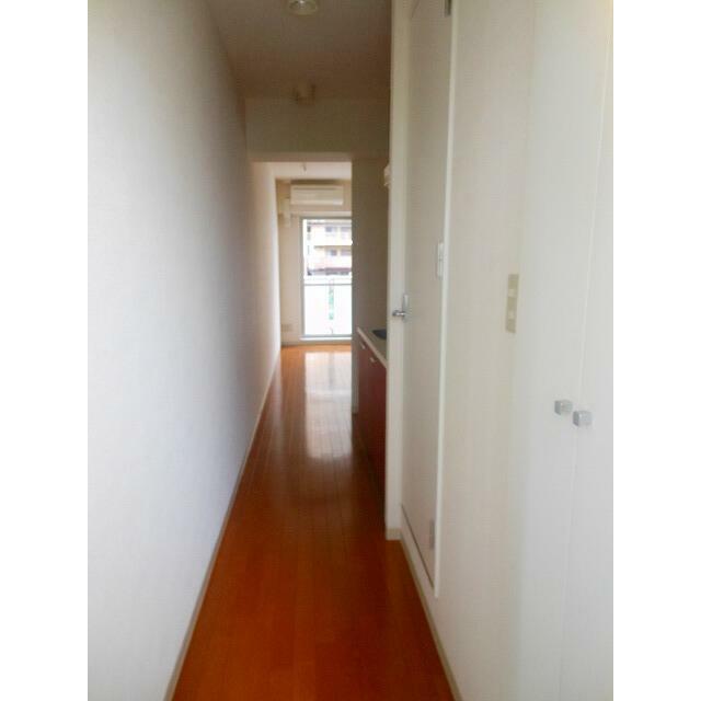 玄関　同物件別部屋参考写真です。