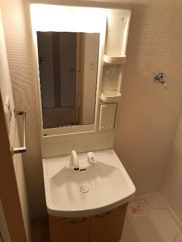 洗面設備　洗髪洗面化粧台