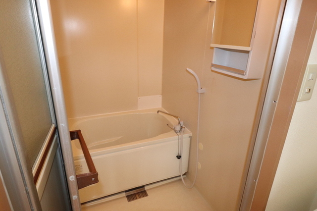 バス・シャワールーム　浴室