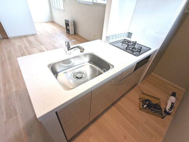 キッチン　白を基調とした明るいキッチン♪