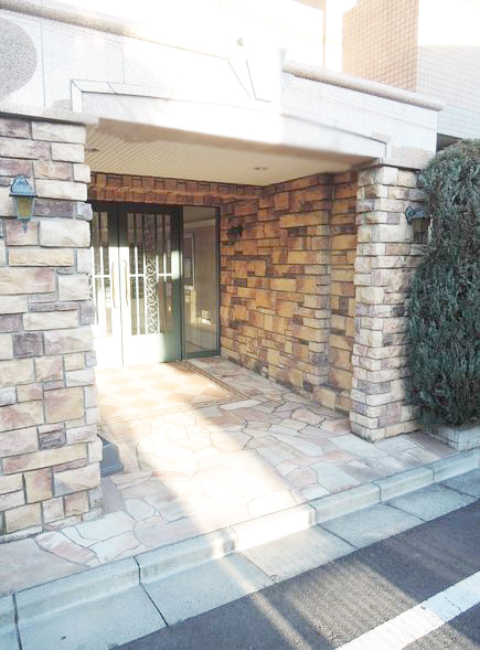 建物外観　★外壁タイル張り★