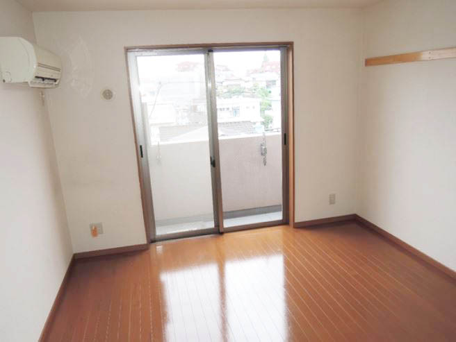 居室・リビング　★広々居室スペース★