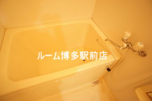 バス・シャワールーム　バスルーム