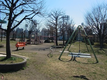 公園　落合中央公園（公園）まで370m