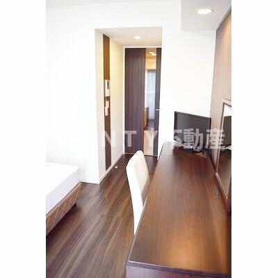 その他部屋・スペース　広くて明るい寝室