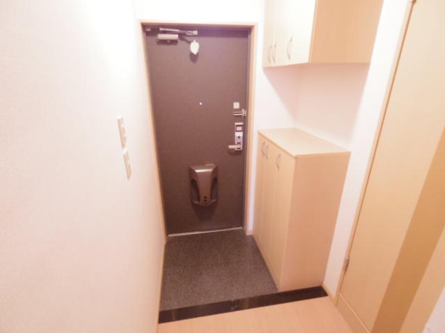 玄関　シンプルで使いやすい玄関です