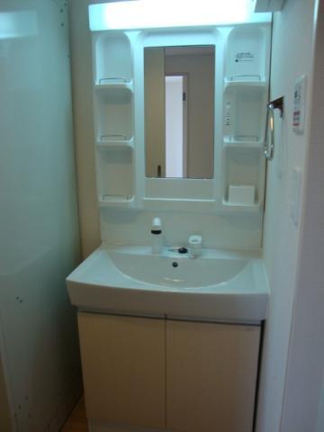 洗面設備　【-思い切って、湘南。-　Blueの取り扱い物件】