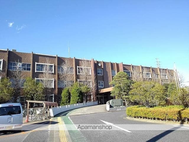 役所　八潮市役所（役所）まで1300m