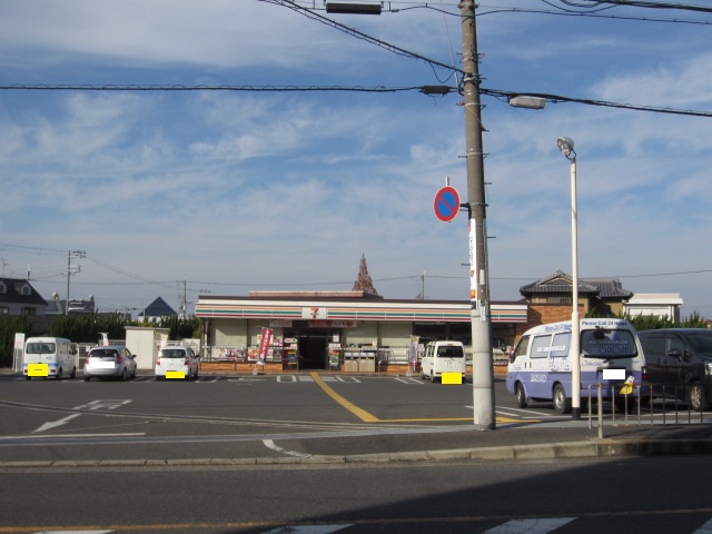 コンビニ　セブンイレブン 貝塚地蔵堂店（コンビニ）まで300m