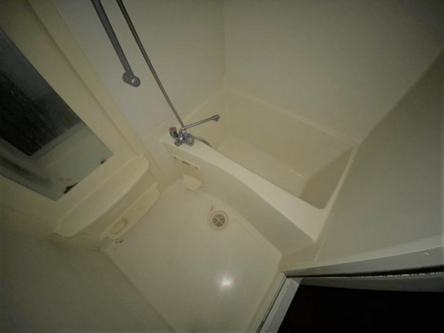 バス・シャワールーム　ゆったり過ごせるお風呂です