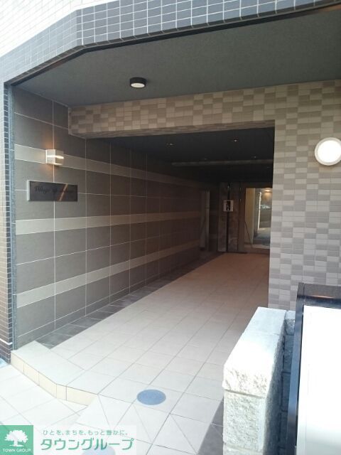 エントランス　エントランス