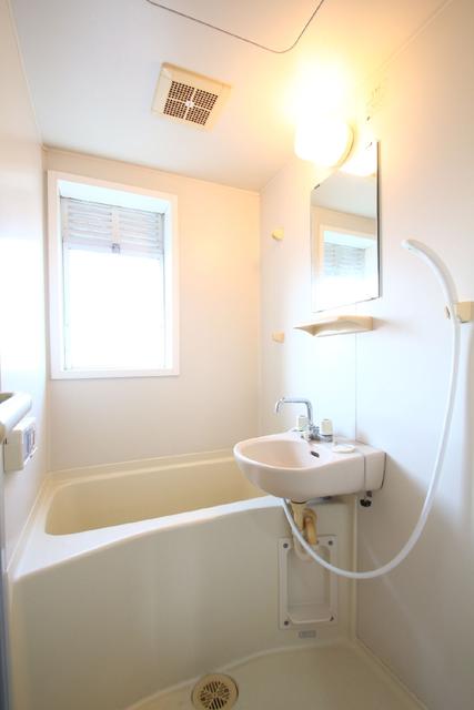 バス・シャワールーム　バス