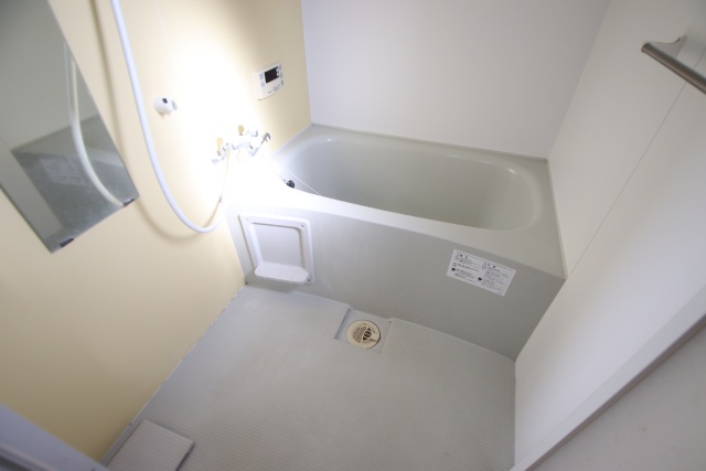 バス・シャワールーム　※別室の参考写真の為、現況優先です。