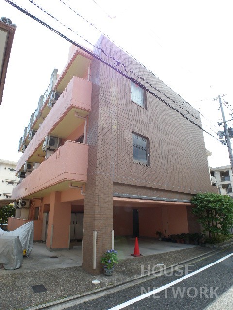 建物外観　お客様目線でピッタリのお部屋をお探しします