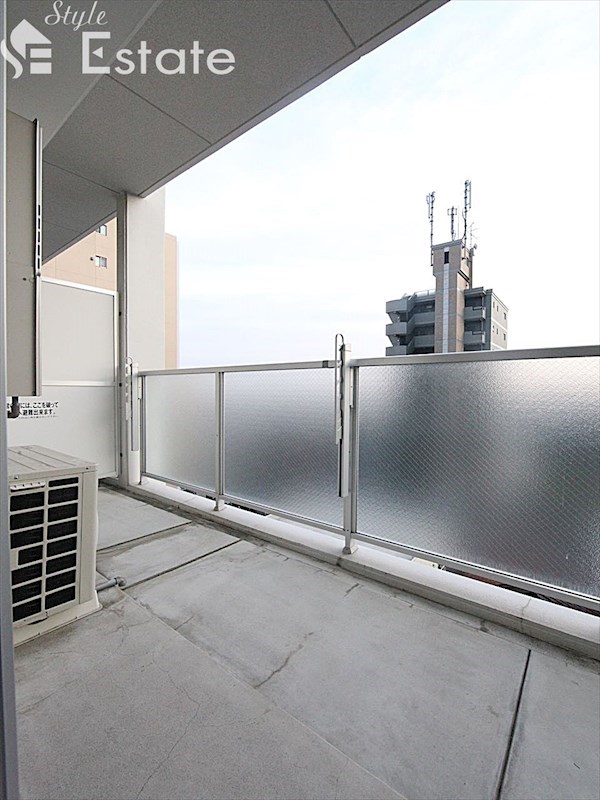 バルコニー　バルコニー