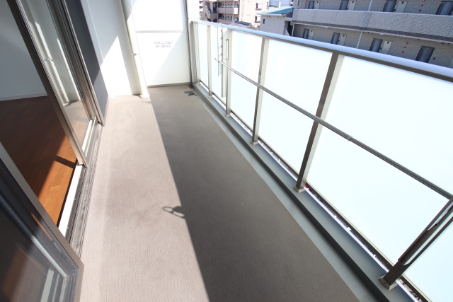 バルコニー　※別室の参考写真の為、現況優先です。