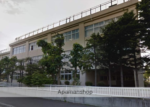 中学校　新川西中（中学校）まで503m