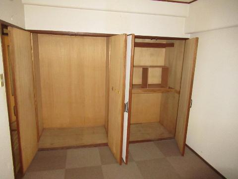 収納　クローゼット