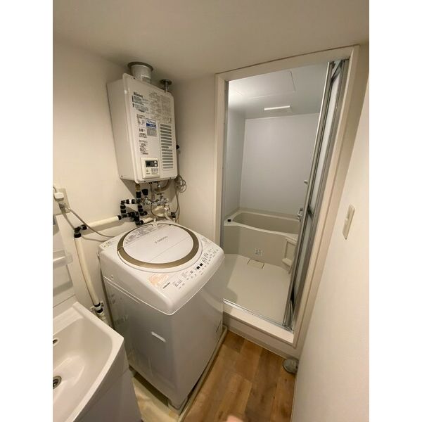 バス・シャワールーム